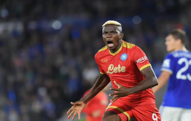  奥斯梅恩破进球荒助那不勒斯，终结四轮不胜尴尬  